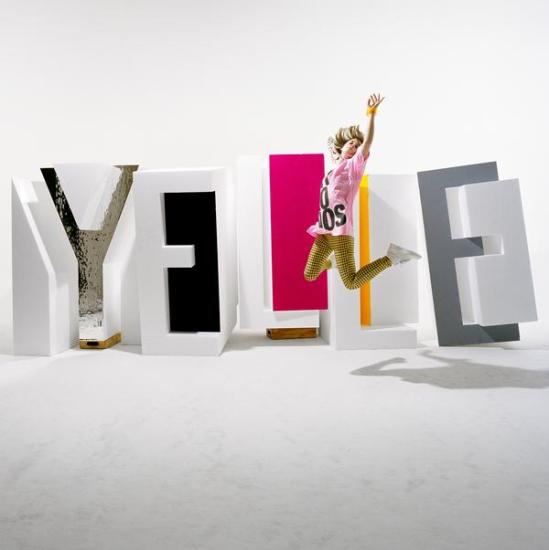 11357327-yelle-promo-shot