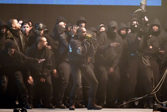 kanye-west-performs-brits-2015_3747x2512