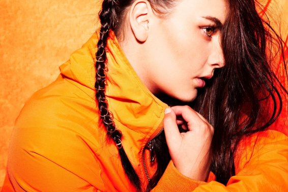 Iolite+Sapphire+Press+Shot